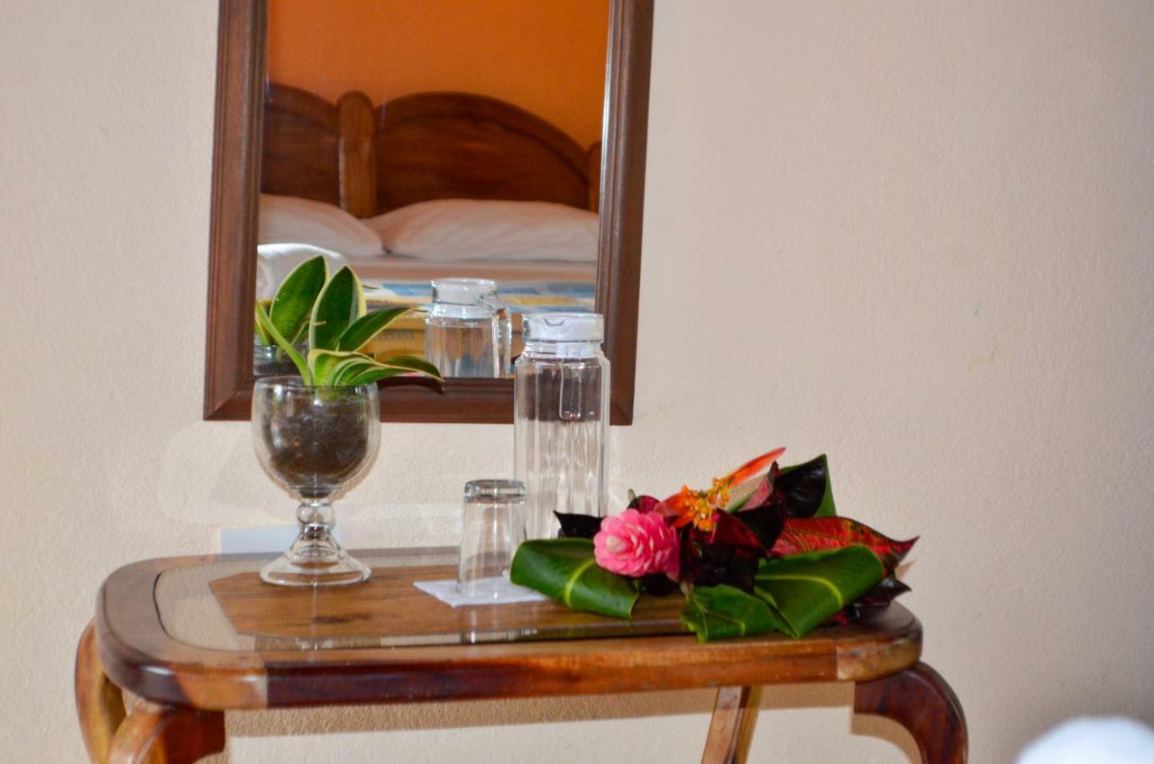 Hotel Y Restaurante Las Tablitas Monterrey Eksteriør billede